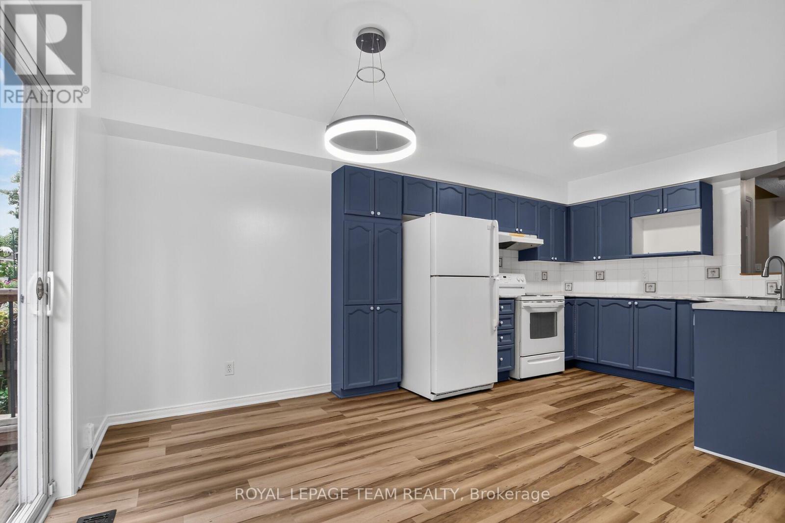 28 COHEN AVENUE - 11