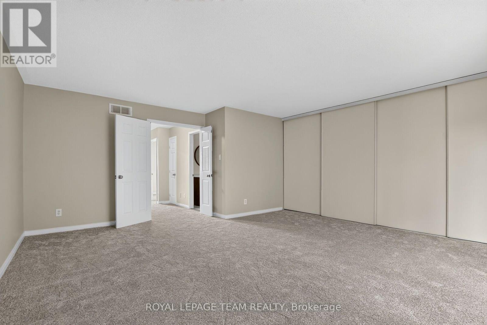 28 COHEN AVENUE - 23
