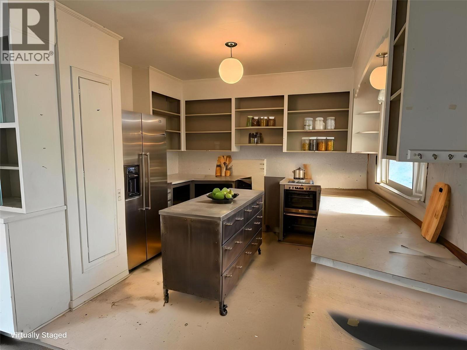 1297 King Street, Penticton