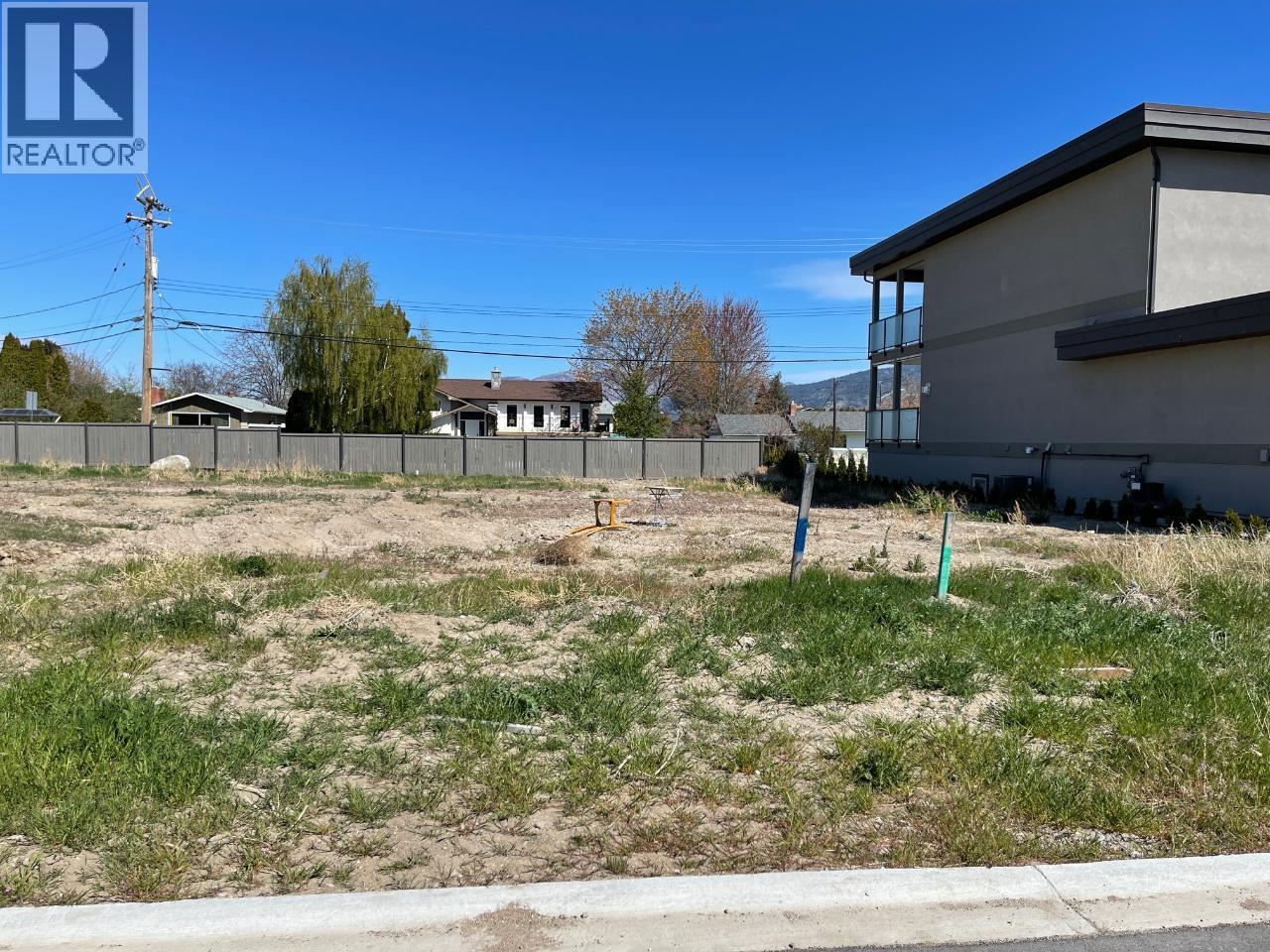 1712 Treffry Place, Summerland