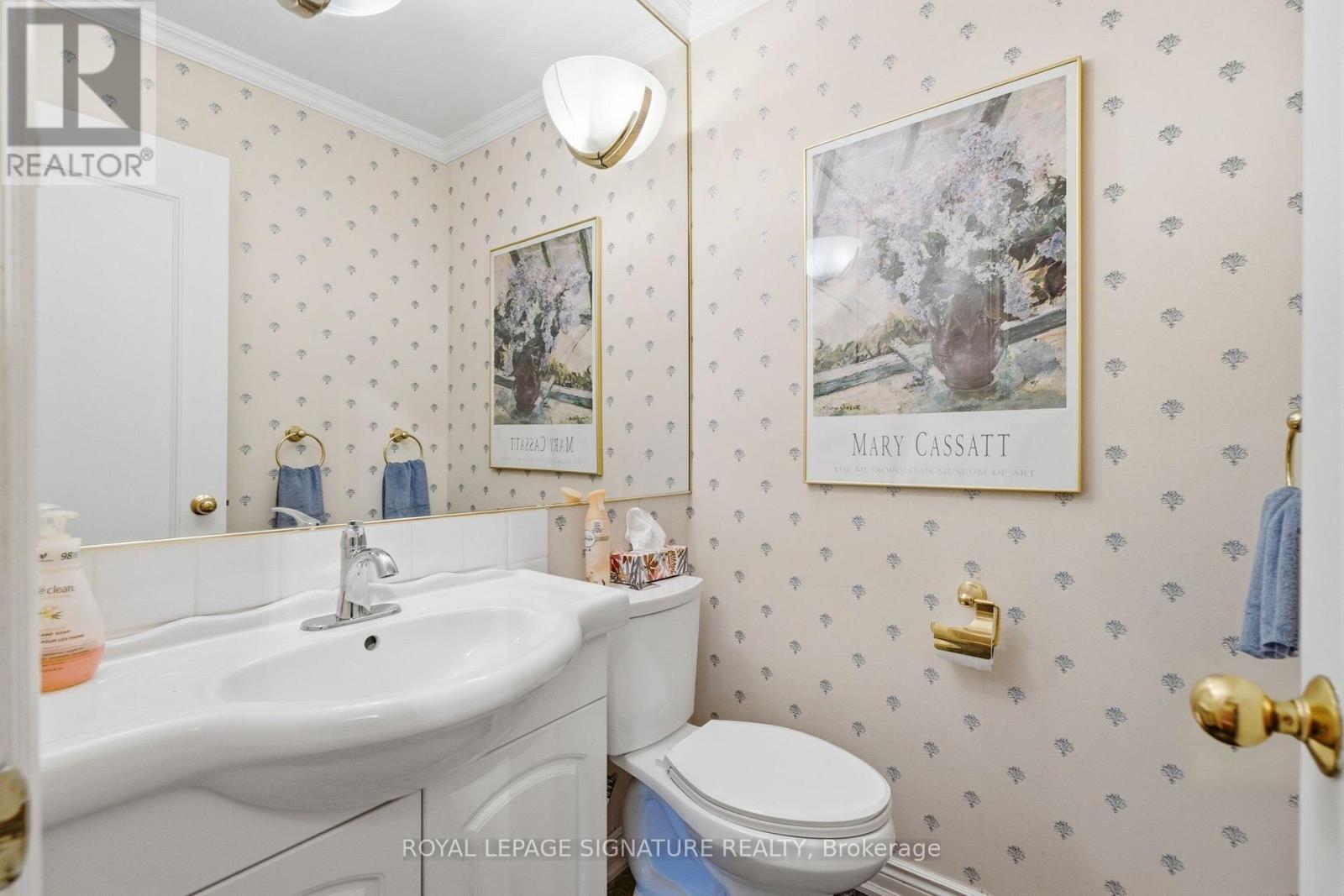 20 WELLESBOURNE CRESCENT - 16