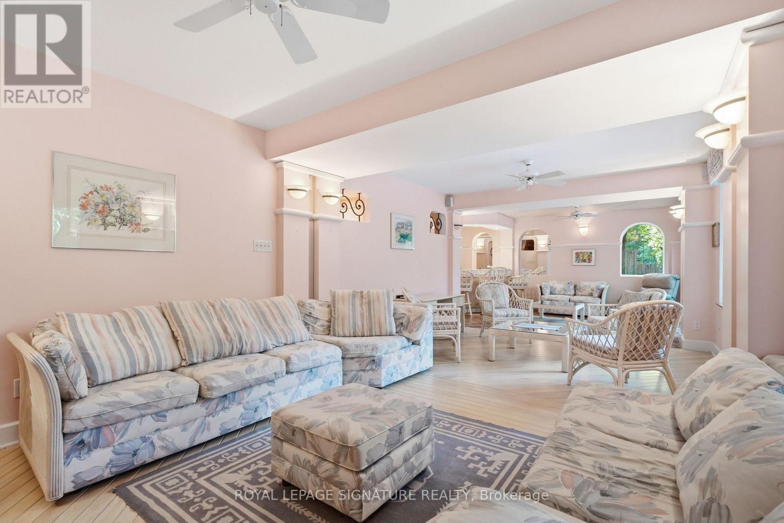 20 WELLESBOURNE CRESCENT - 43