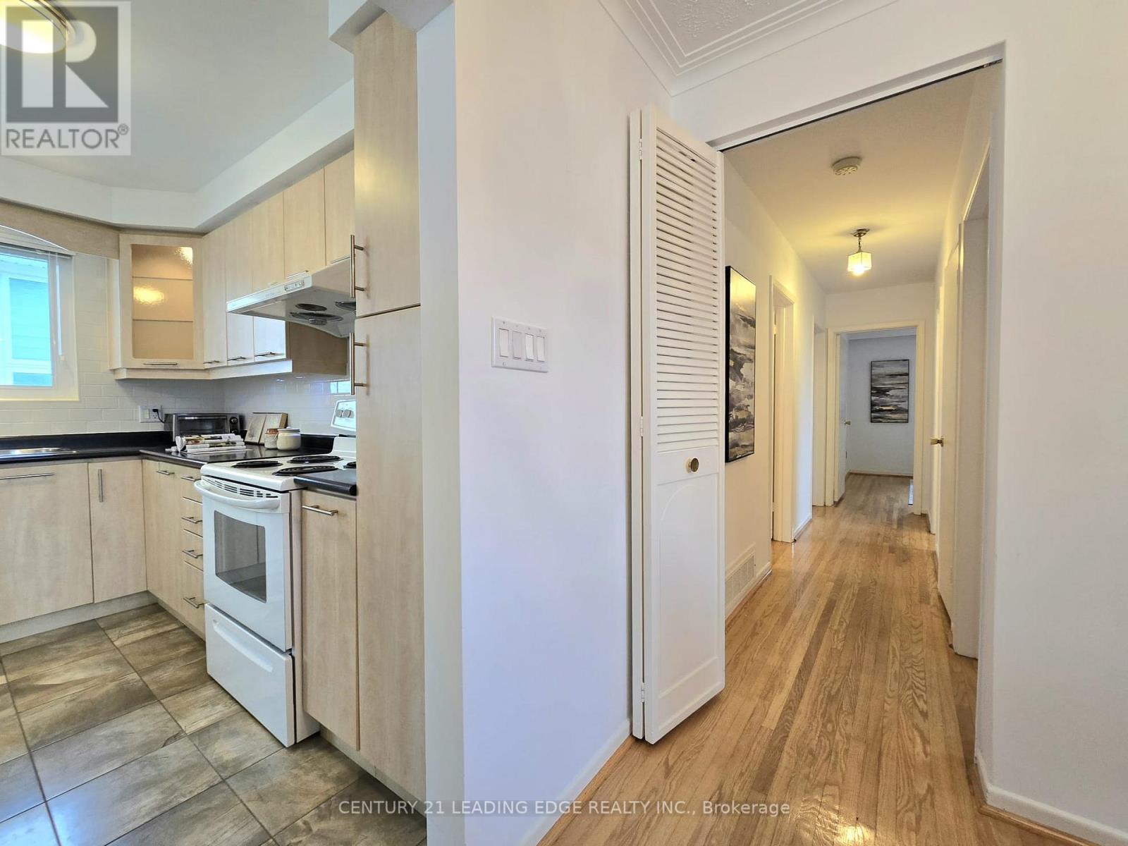 46 ADAMEDE CRESCENT - 18