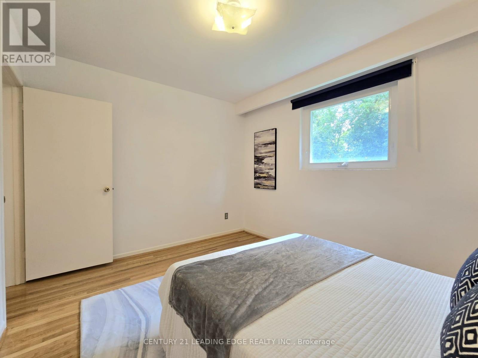 46 ADAMEDE CRESCENT - 19