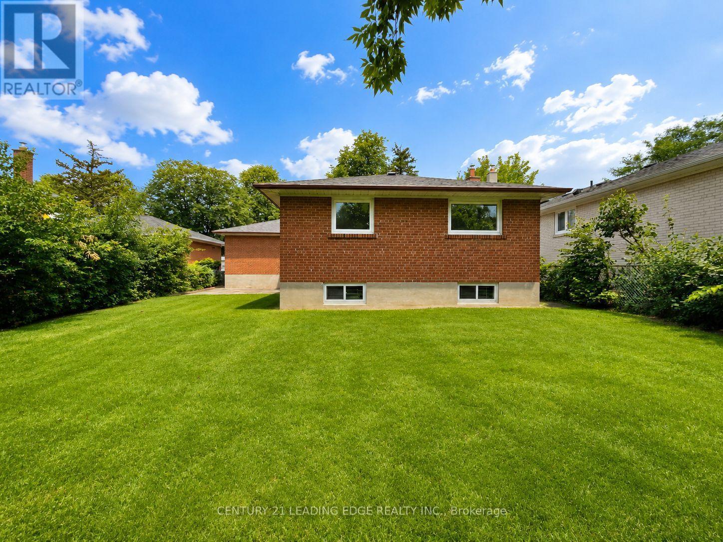 46 ADAMEDE CRESCENT - 2