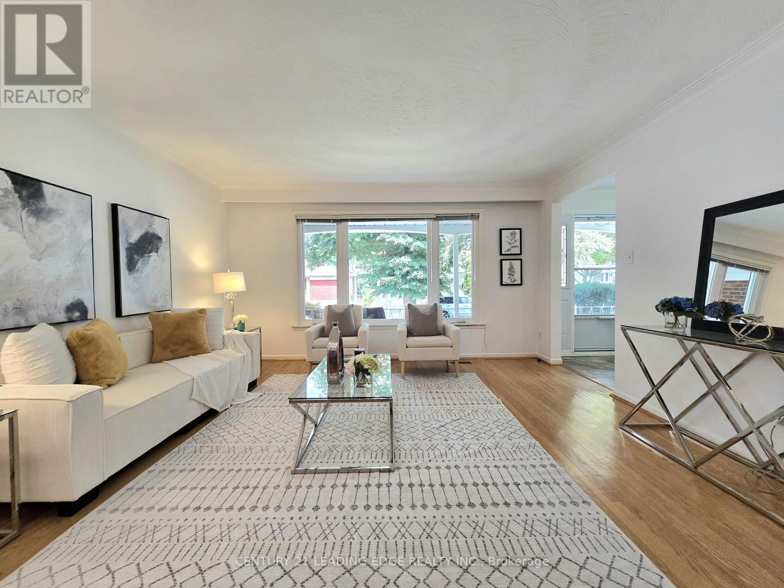 46 ADAMEDE CRESCENT - 7