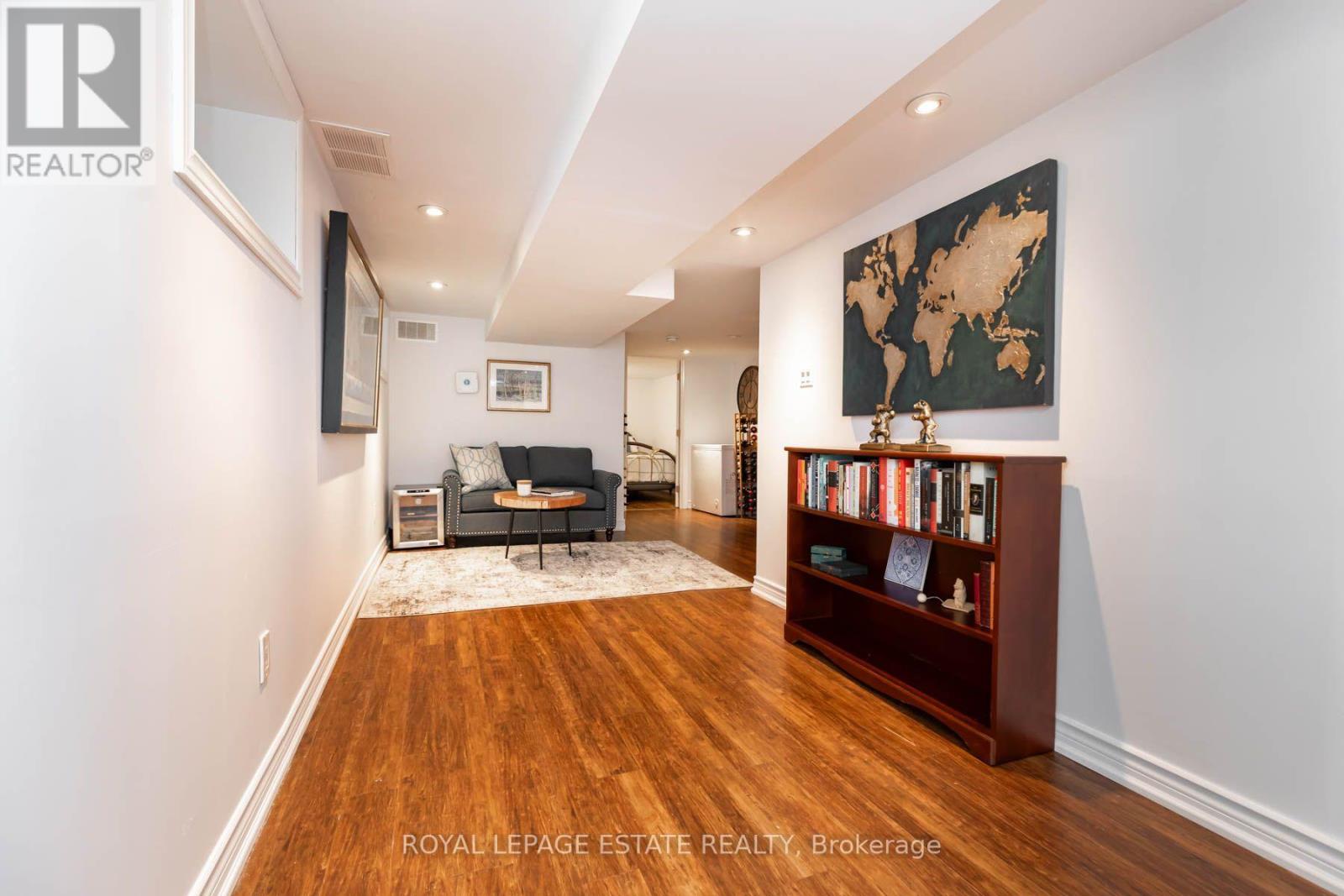 48 BLOOMFIELD AVENUE - Image 28