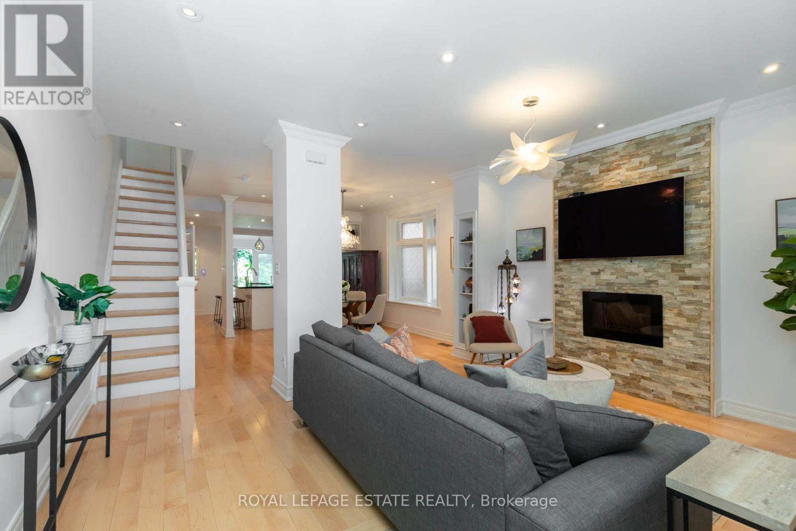 48 BLOOMFIELD AVENUE - 3