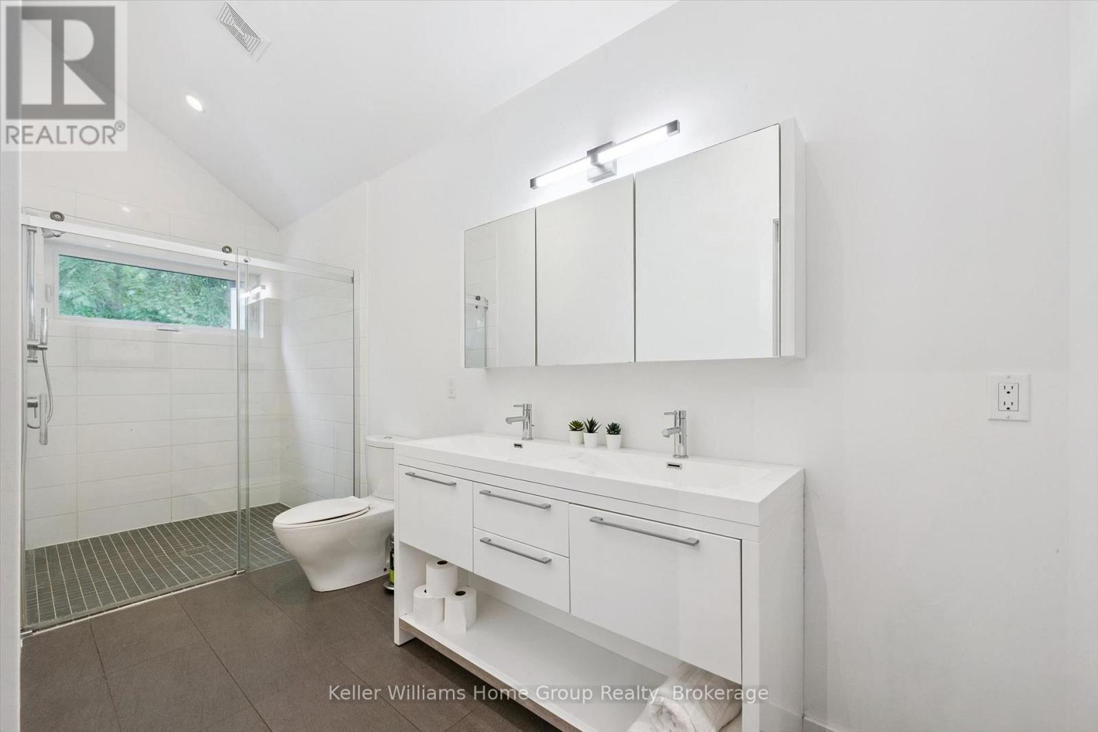 154 ONTARIO STREET - Image 21