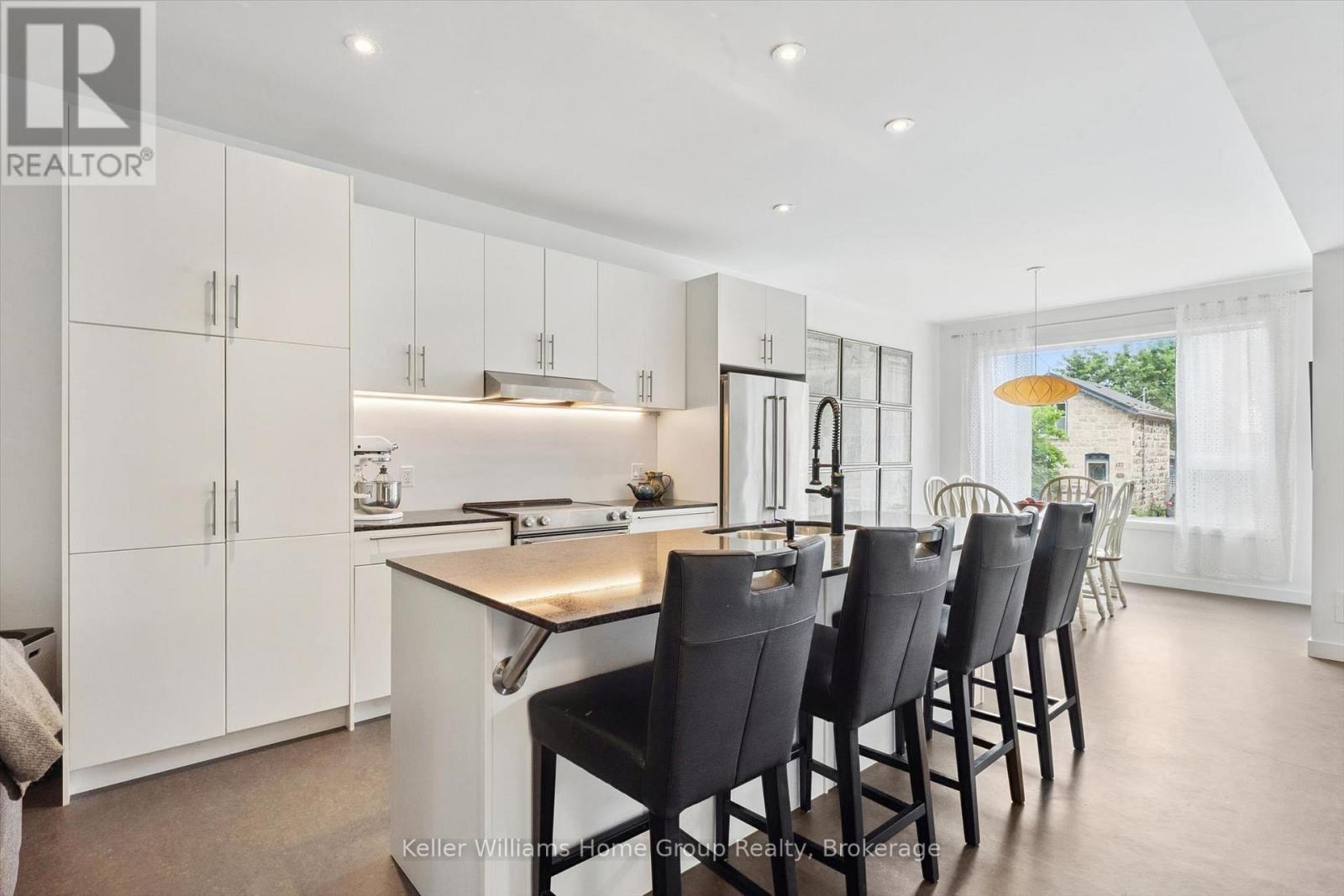 154 ONTARIO STREET - Image 8