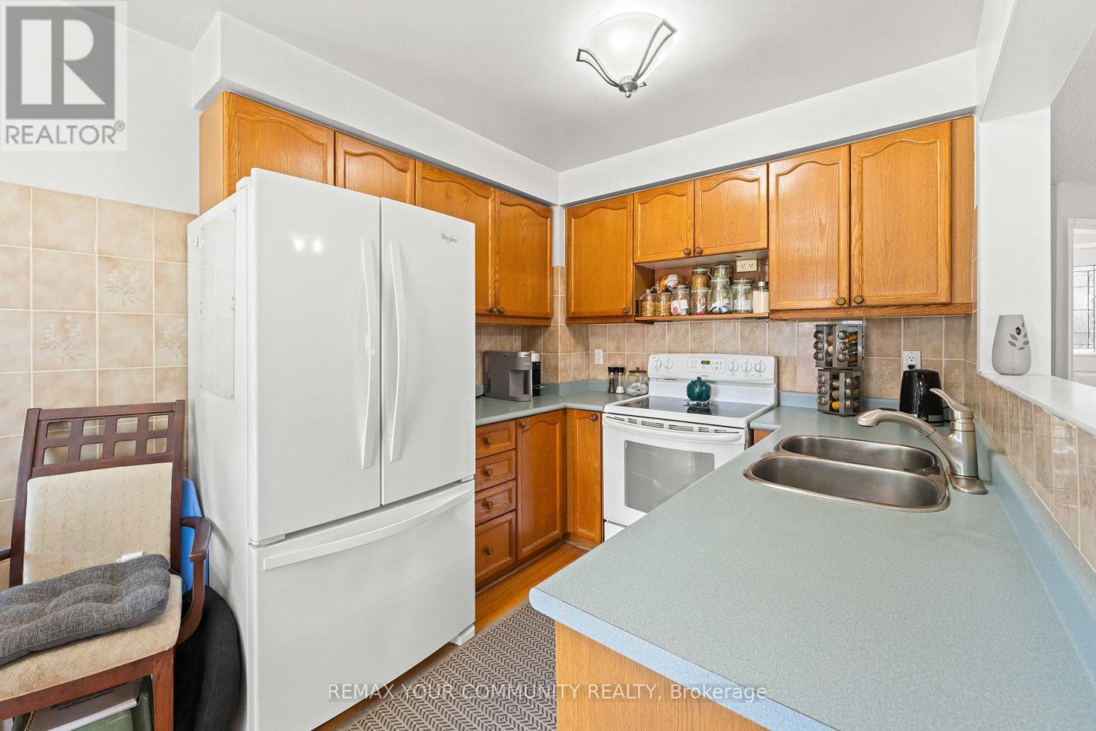 78 ANNAMARIA DRIVE - Image 9