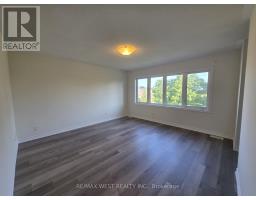 (main) - 11 Chessington Avenue, East Gwillimbury, ON L9N0R5 Photo 11