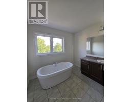 (main) - 11 Chessington Avenue, East Gwillimbury, ON L9N0R5 Photo 13