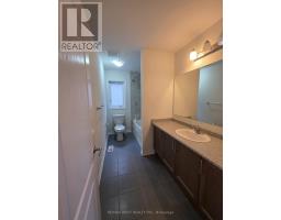 (main) - 11 Chessington Avenue, East Gwillimbury, ON L9N0R5 Photo 14