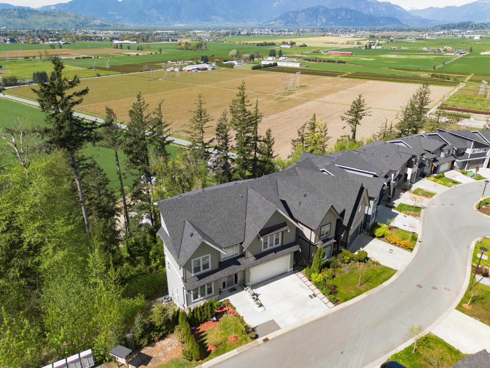 17 6262 REXFORD DRIVE, Promontory