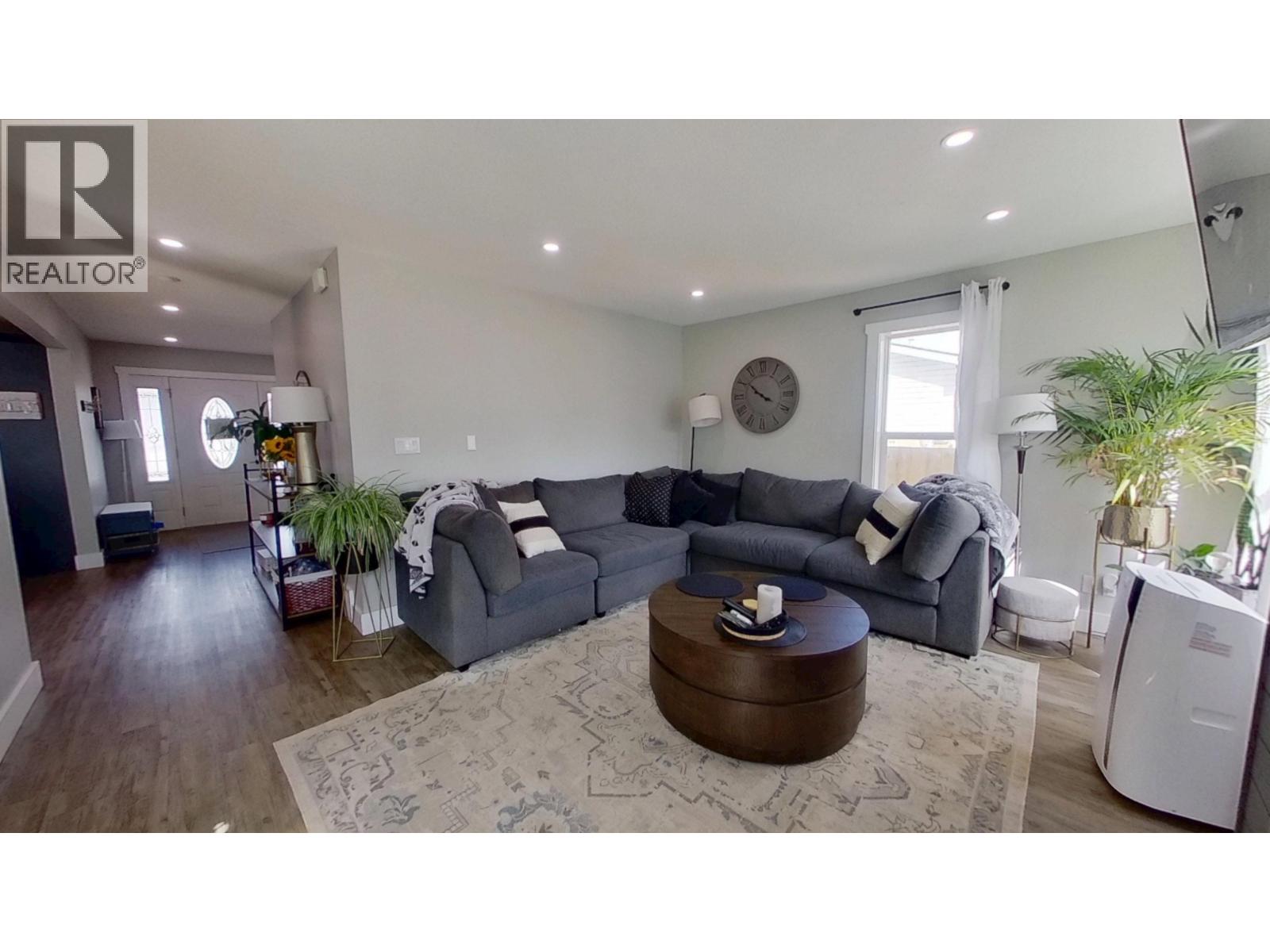9207 108 AVENUE - 5