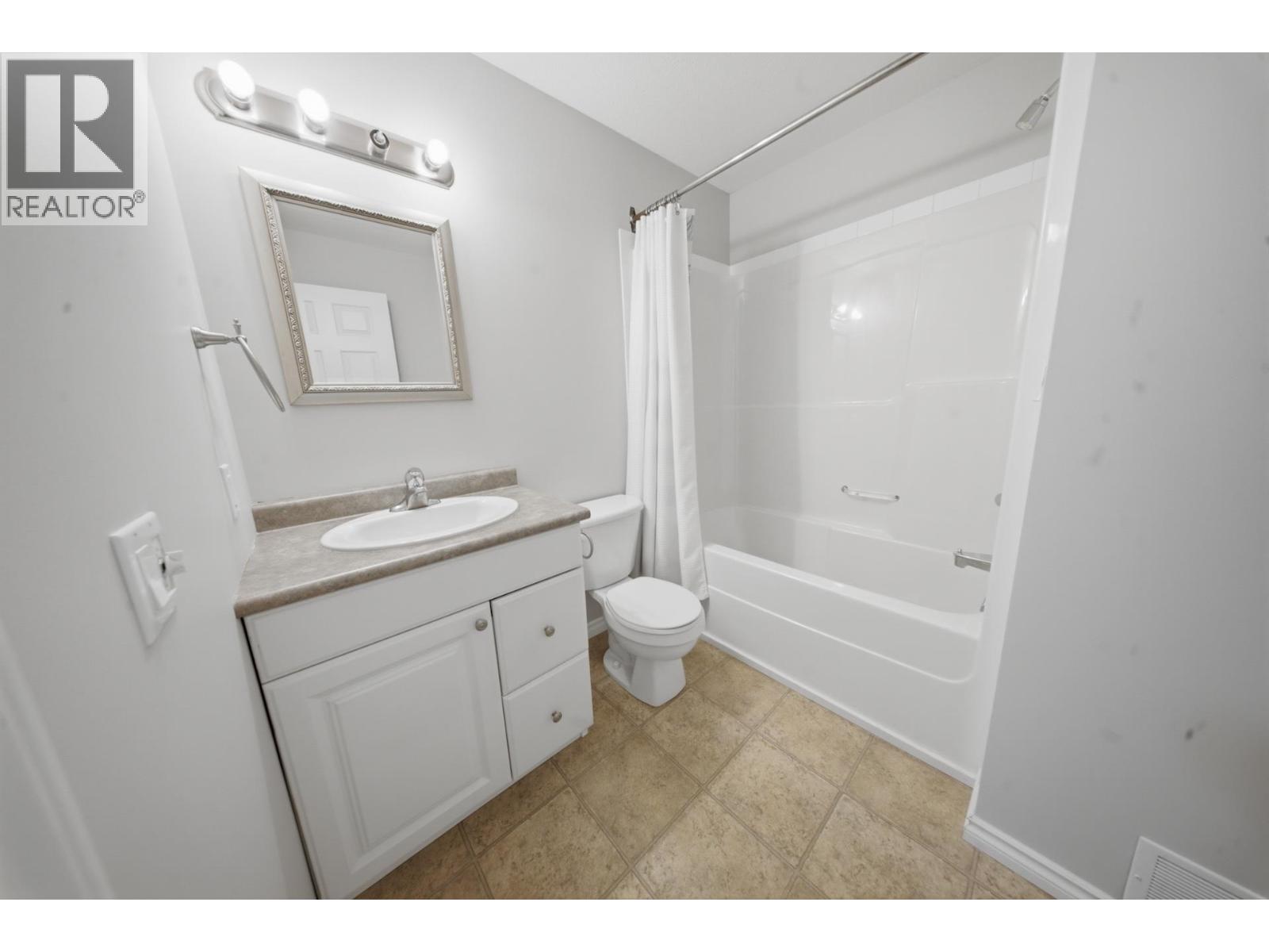 10207 103 AVENUE - 22