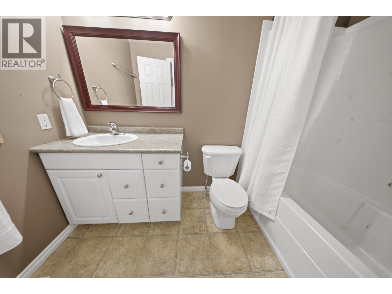 10207 103 AVENUE - Image 18