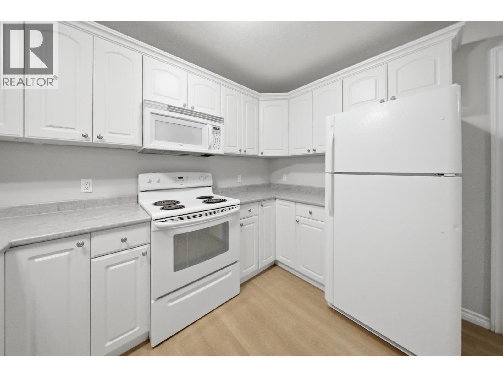 10207 103 AVENUE - 8