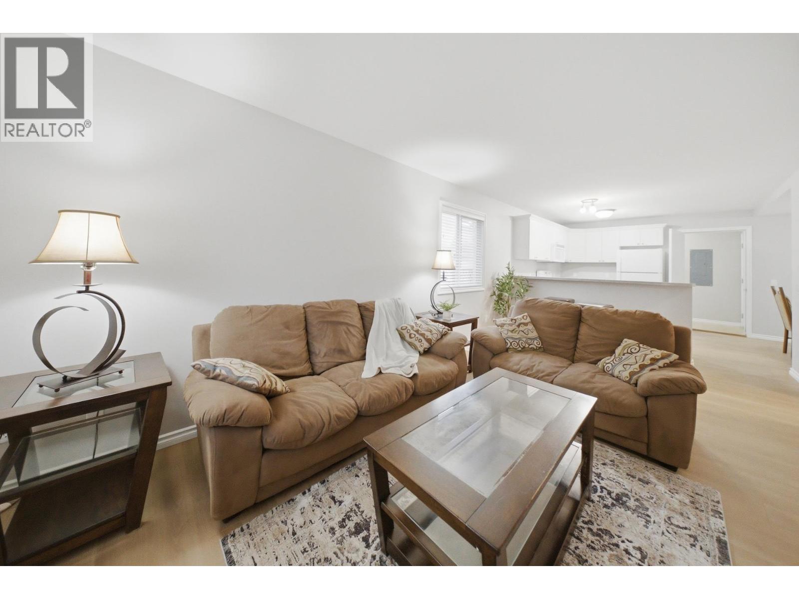 10207 103 AVENUE - 5