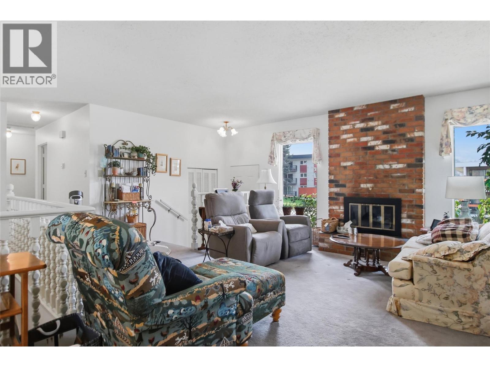 284 Arrowstone Drive - Image 4