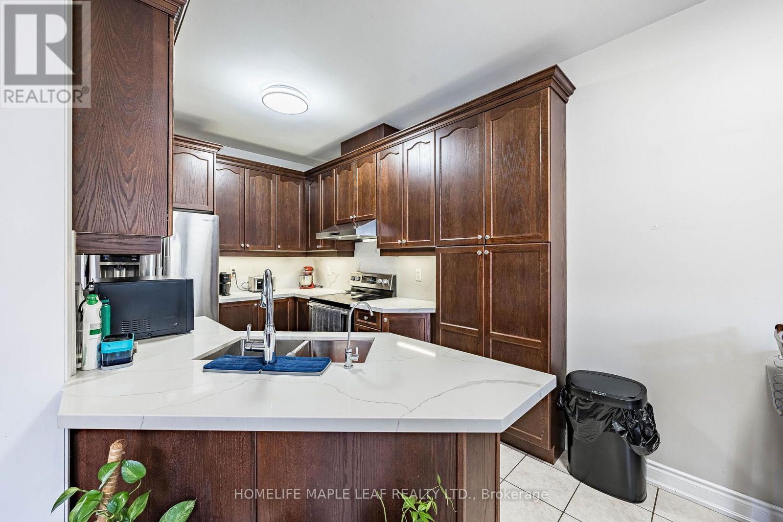 29 GOWER CRESCENT - 13
