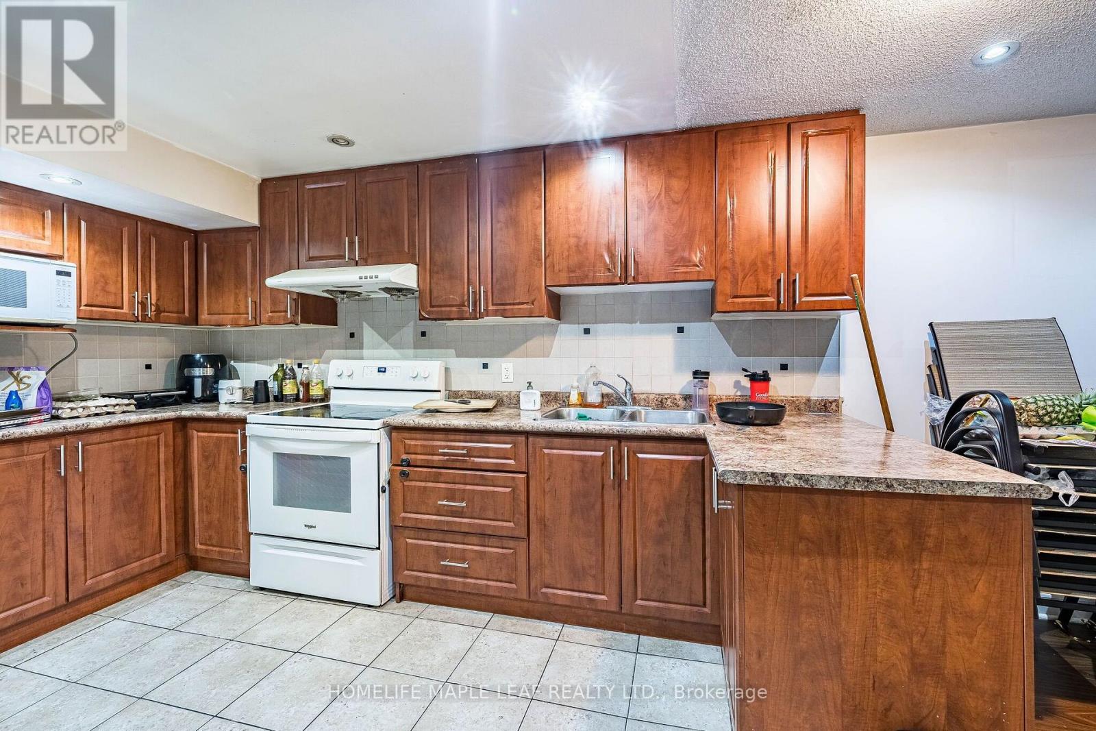29 GOWER CRESCENT - Image 38