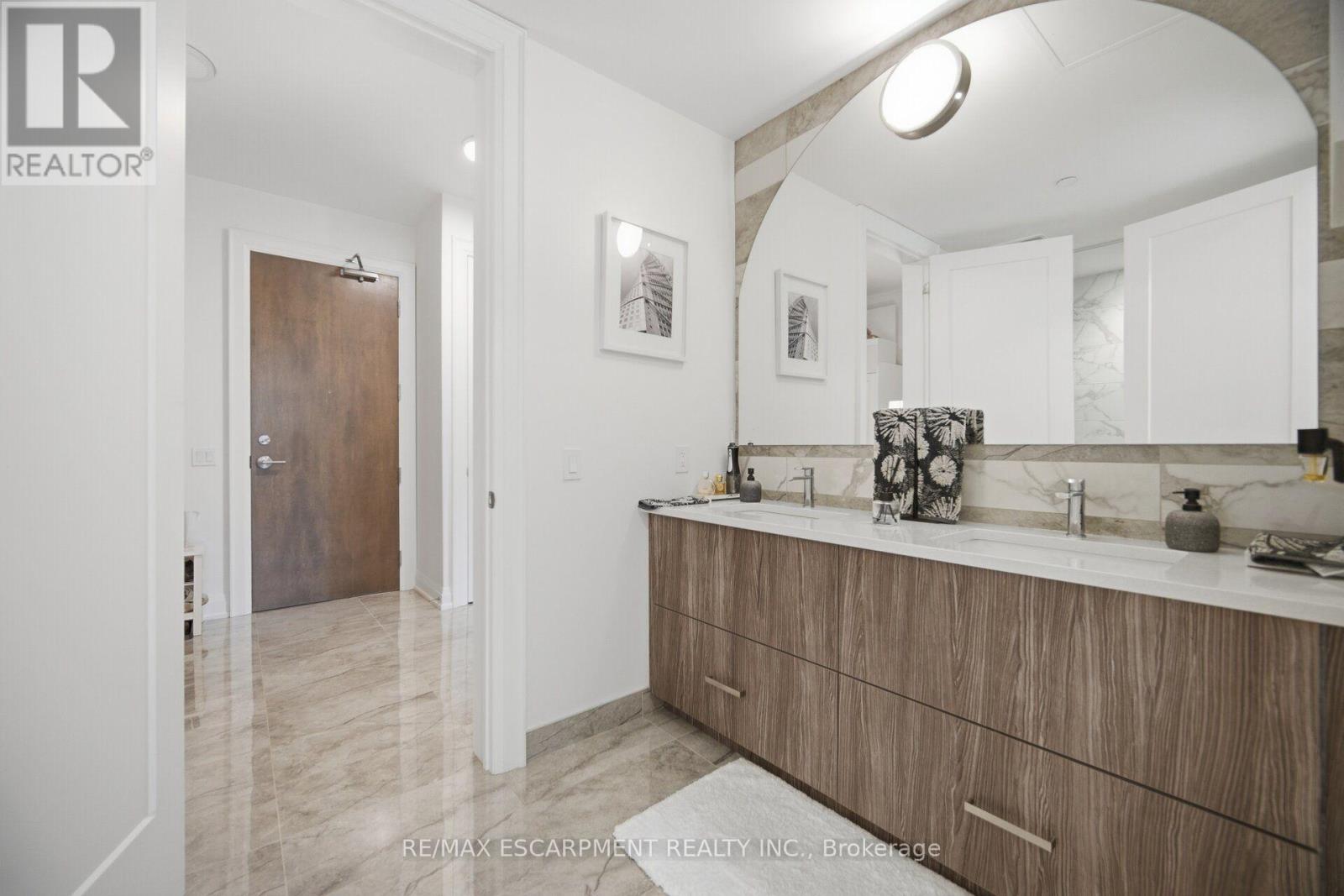 #210 42 MILL STREET - 27