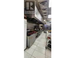 16 - 2275 Britannia Road W, Mississauga, ON L5M2G6 Photo 8