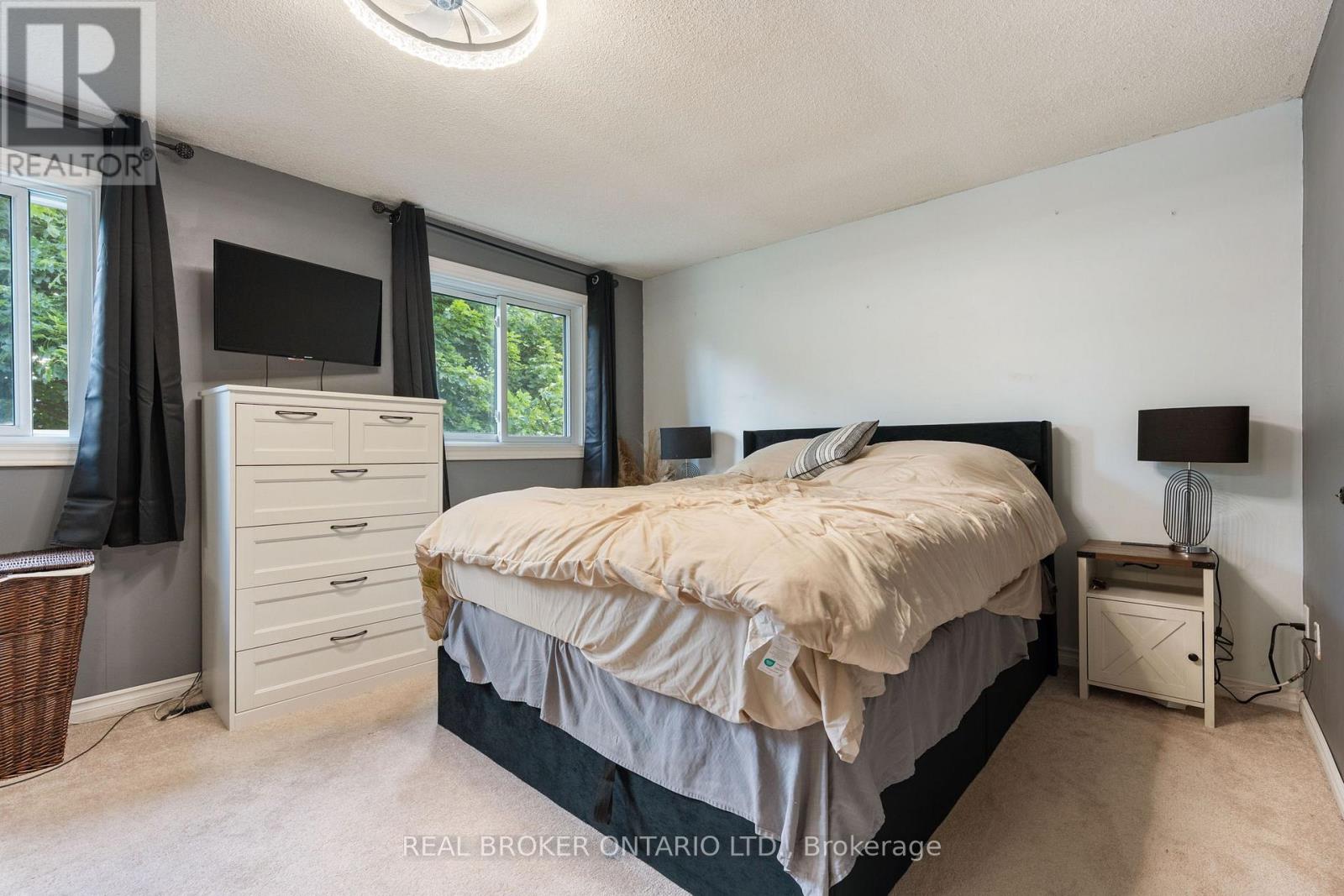 #D 149 BRANTWOOD PARK ROAD - Image 17