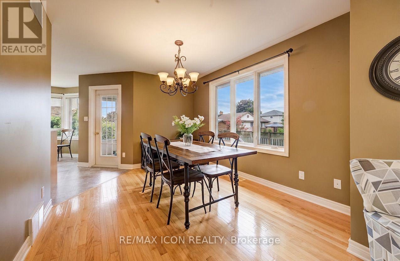 910 WALTON AVENUE N - Image 9