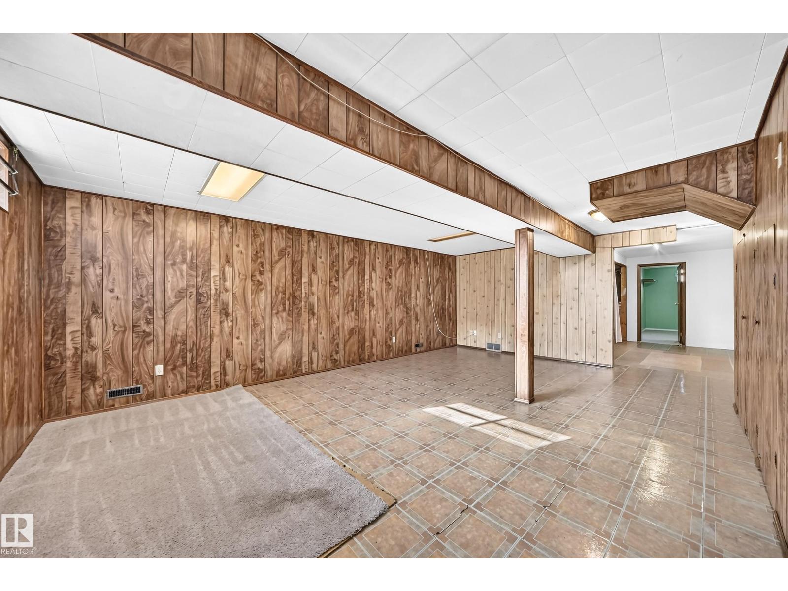 10236 154 ST NW - Image 32