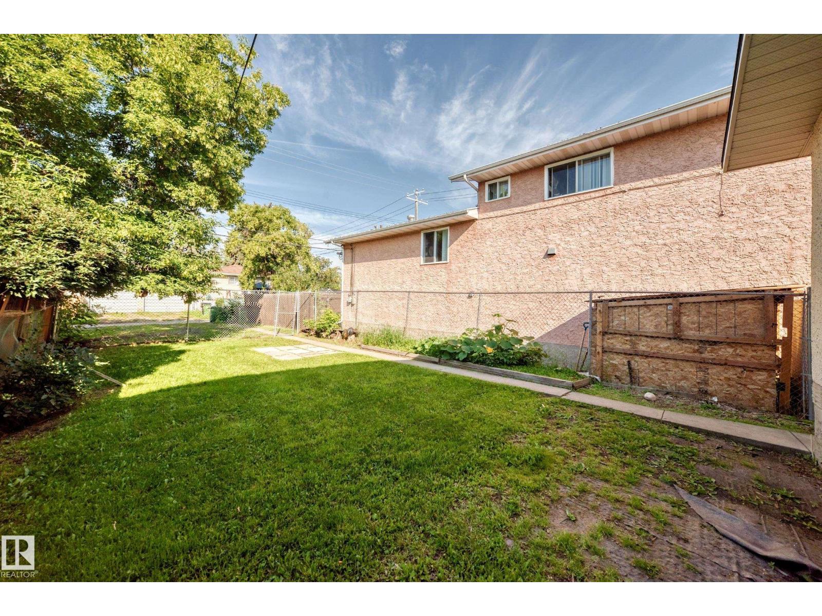 10236 154 ST NW - 46