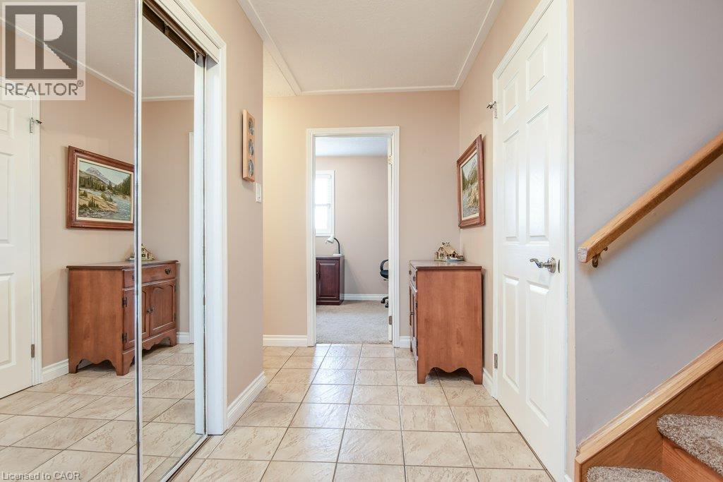 108 QUEENSWAY Drive - 29