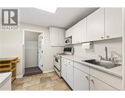 135 Virginia, Dieppe, NB E1A5N3 Photo 30