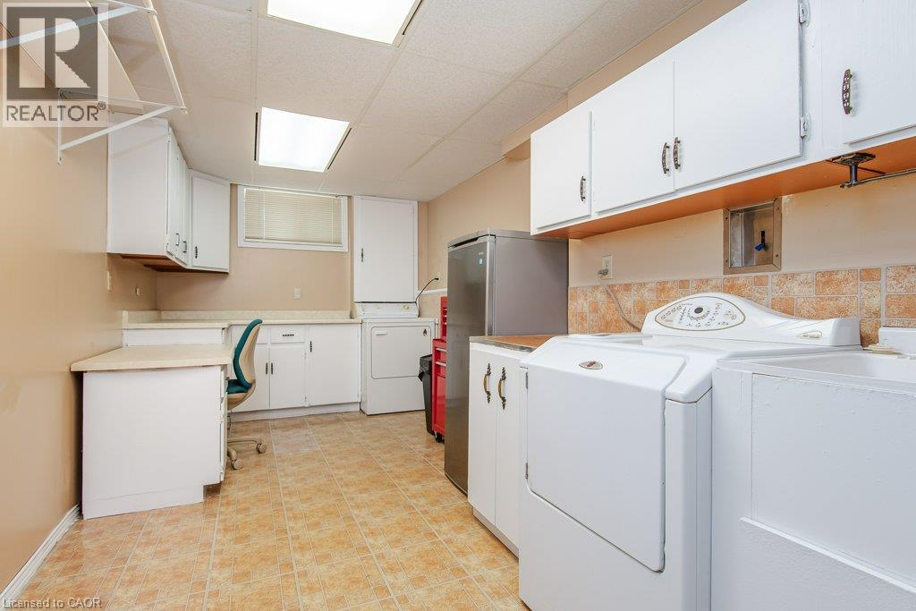 108 QUEENSWAY Drive - 34