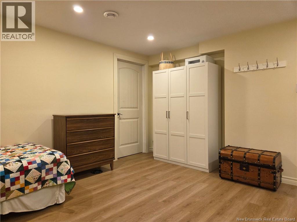 26 Adelie Lane - 32