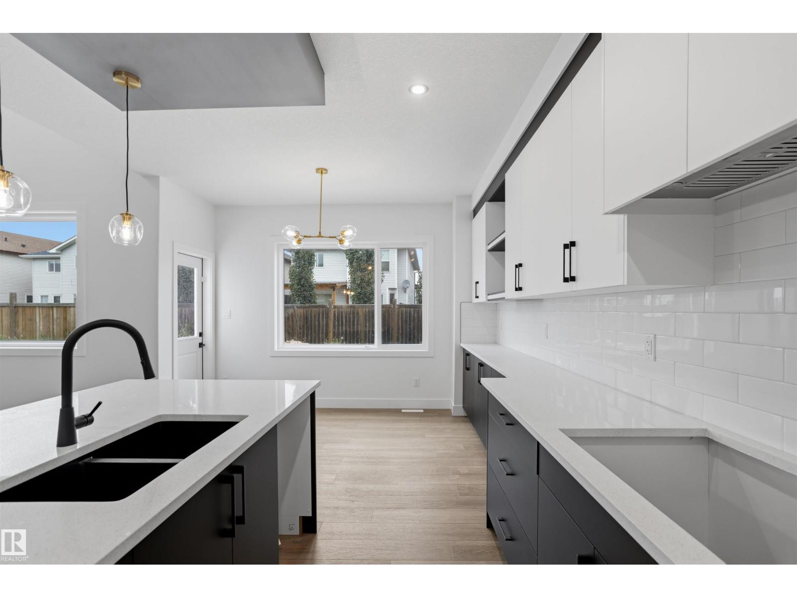 20 Munn WY - Image 18