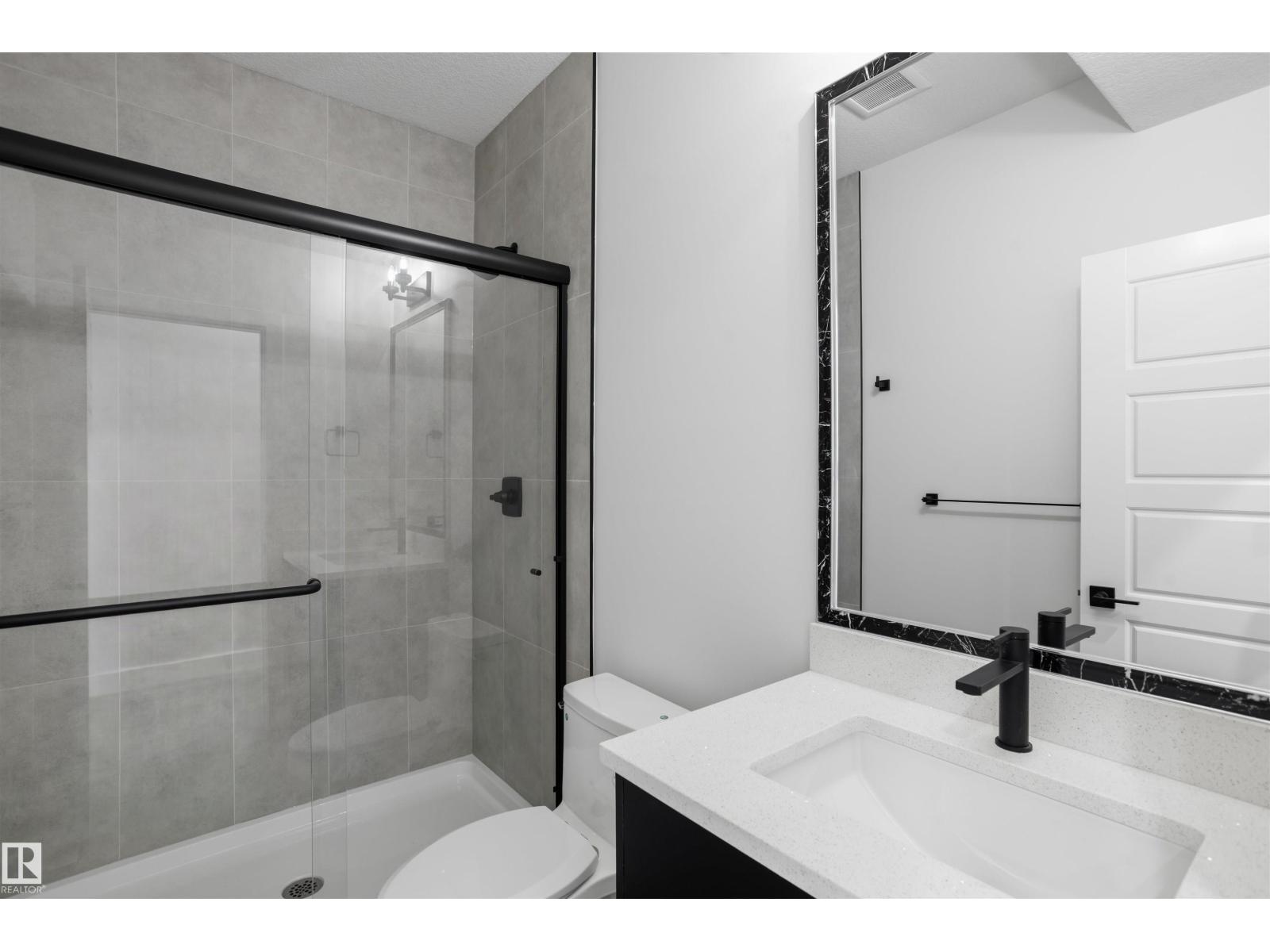 20 Munn WY - Image 9