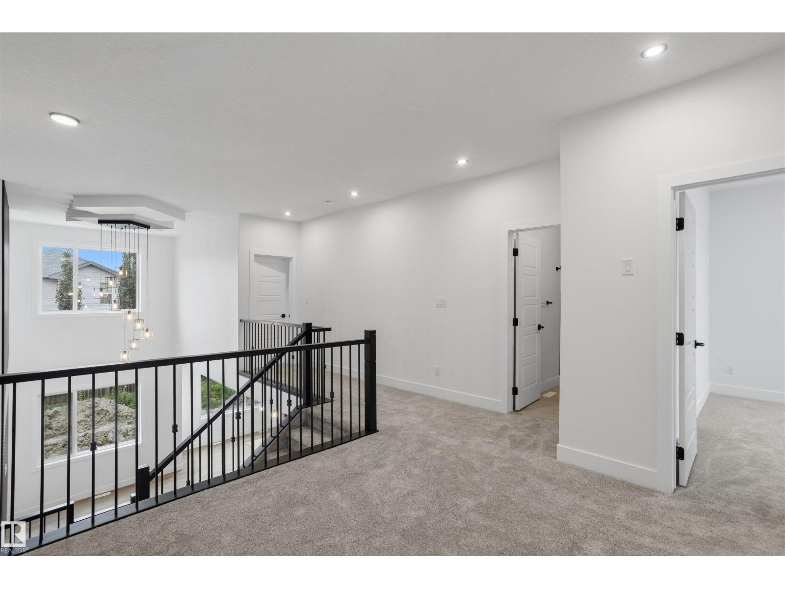 20 Munn WY - Image 29