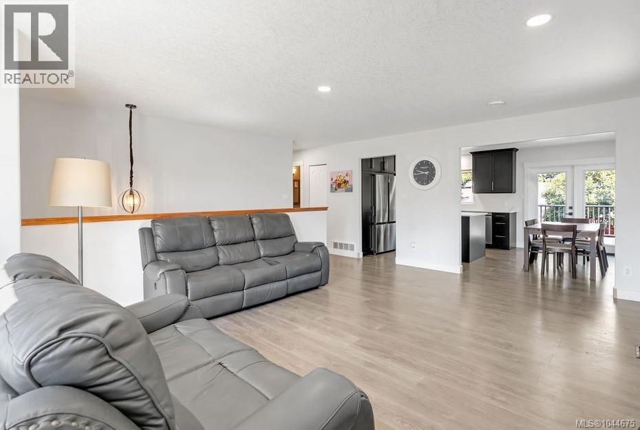 1217 McKinley Rd - Image 3