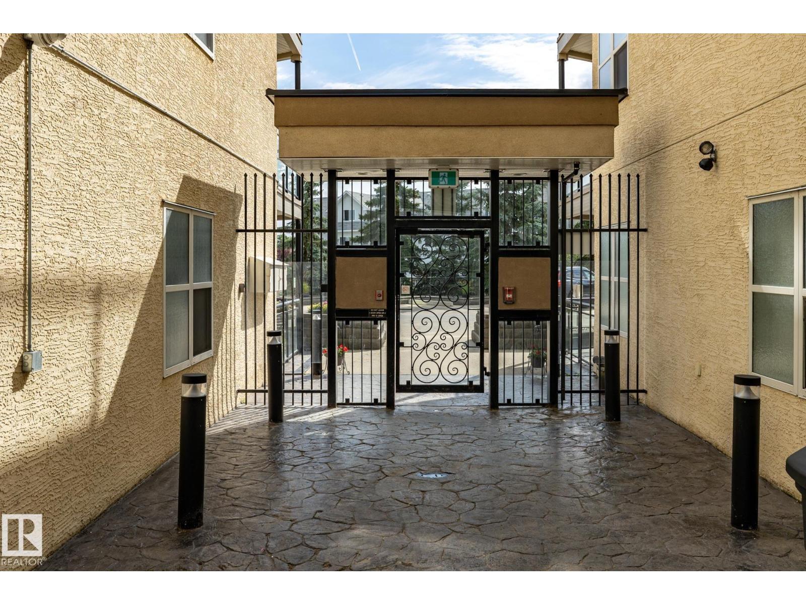 #305 9940 SHERRIDON DR - Image 35