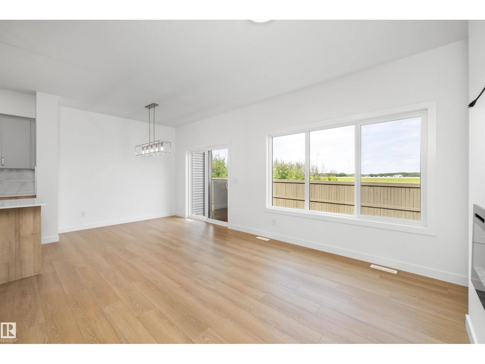 8632 183 AV NW - Image 19