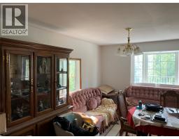 Living room - 7475 Anglemont Way, Anglemont, BC V0E1M8 Photo 8