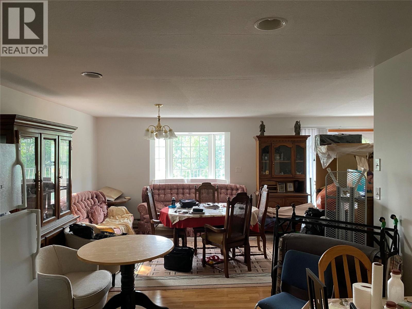 7475 Anglemont Way - Image 7