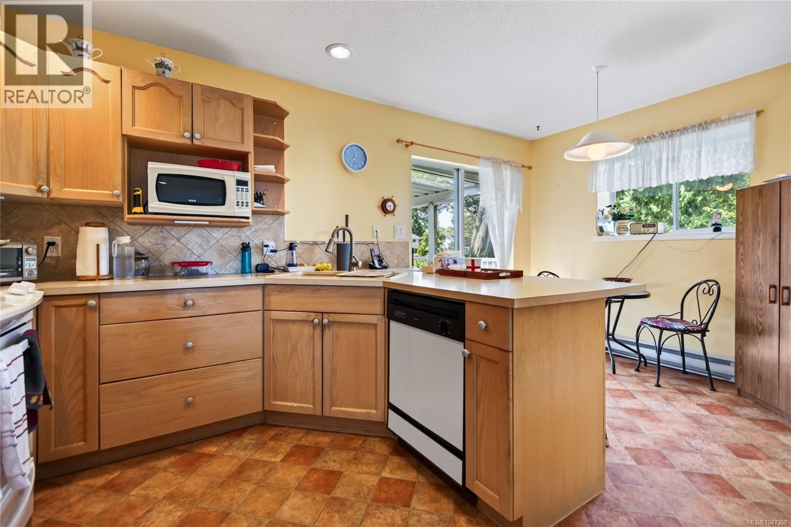 2193 Cardinal Pl - Image 14