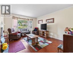 Entrance - 2193 Cardinal Pl, Comox, BC V9M3G2 Photo 8