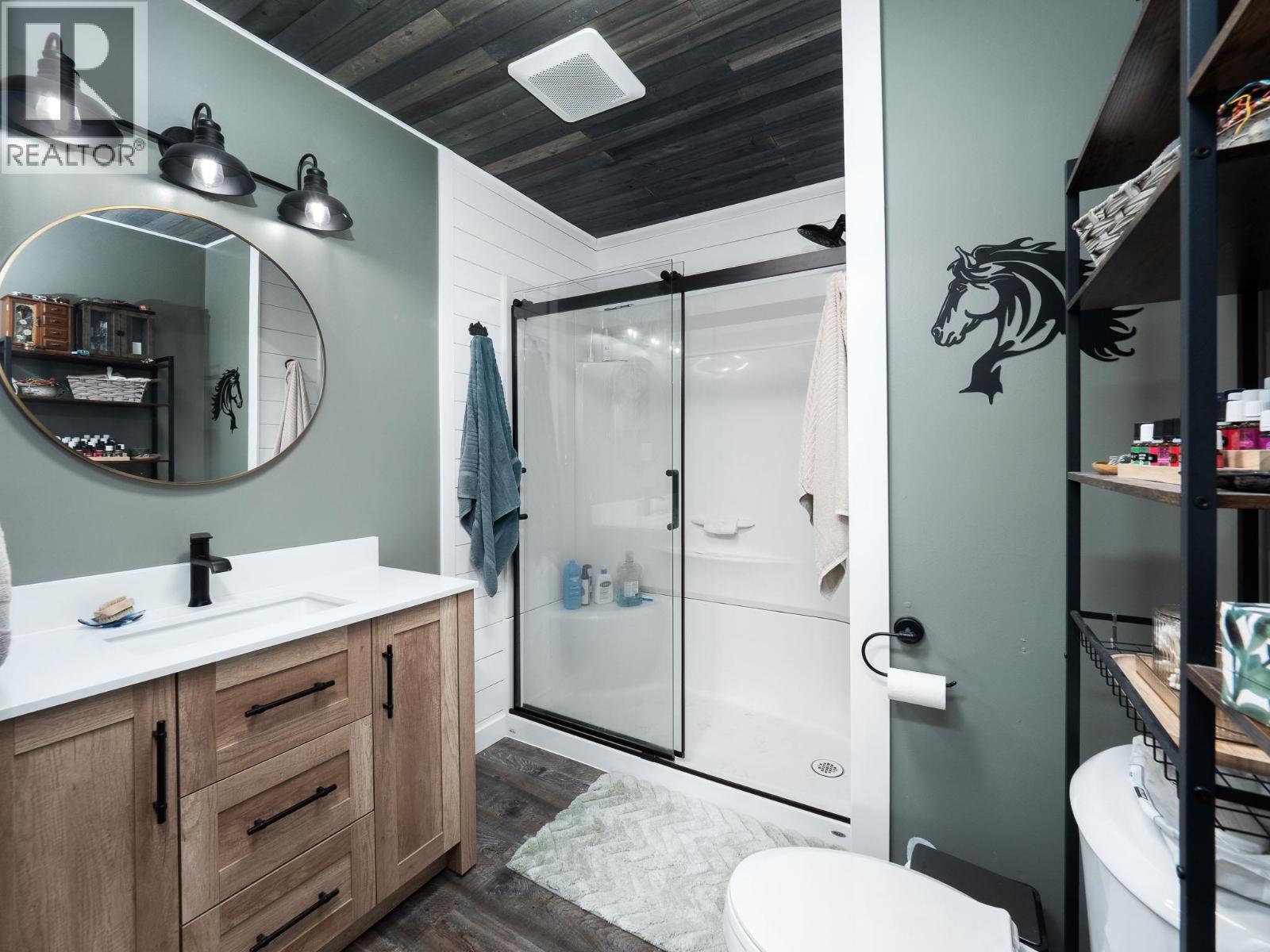 2461 CHURCHILL ROAD - 14