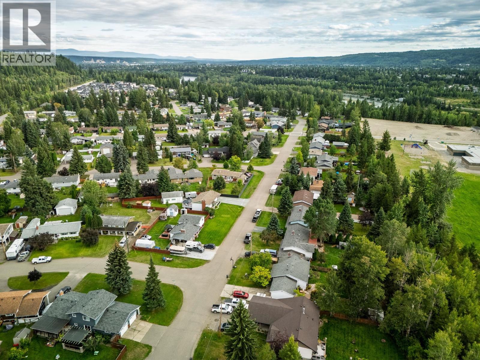 2461 CHURCHILL ROAD - 29