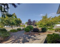 2193 Cardinal Pl, Comox, BC V9M3G2 Photo 44